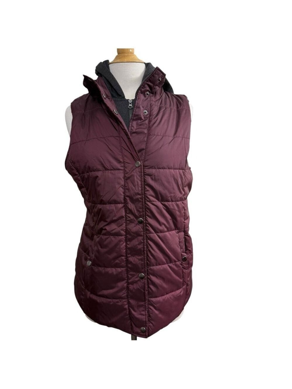 Women's Arizona Jean‎ Co. Vest Burgundy L